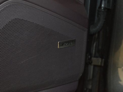 Certified 2025 Porsche Cayenne Coupe image 19