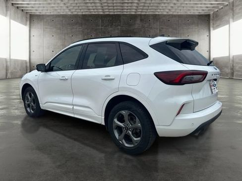 Used 2023 Ford Escape ST-Line Select w/ Tech Pack #2 AWD/4WD image 7