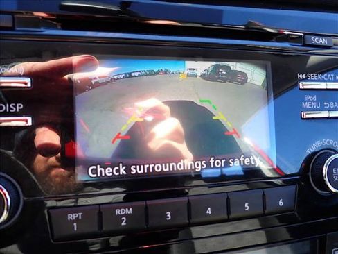 Used 2018 Nissan Rogue Sport SV w/ SV All-Weather Package image 22