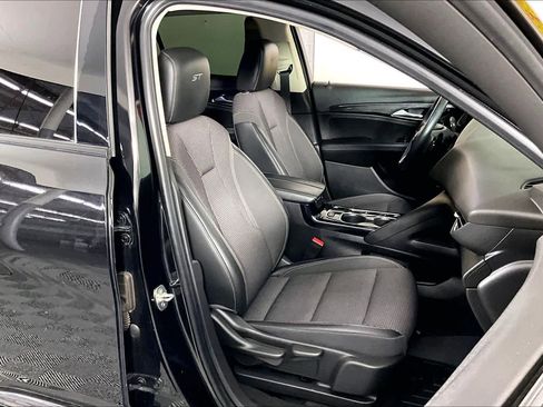 Used 2022 Buick Envision Preferred image 16