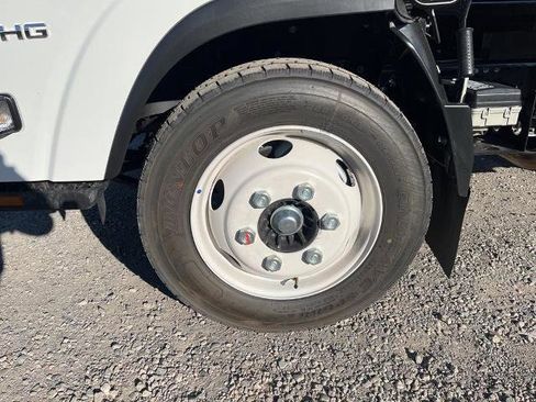 New 2024 Chevrolet Low Cab Forward image 24