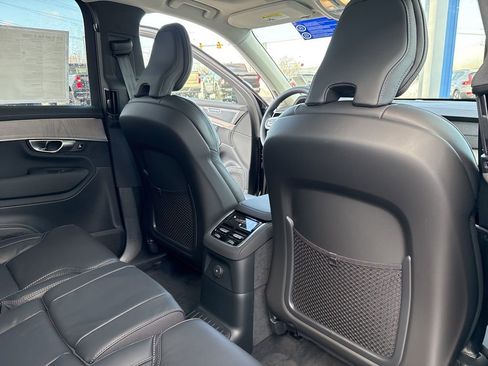 New 2026 Volvo XC90 T8 Ultra w/ Protection Package Premier AWD/4WD image 43