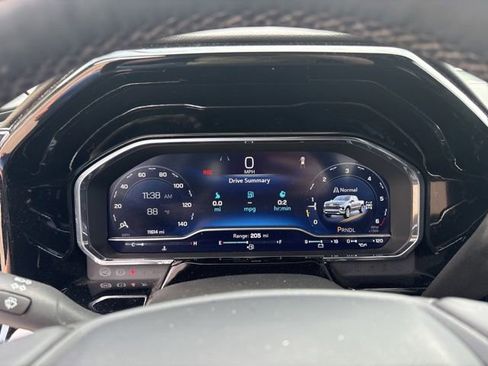 Used 2024 Chevrolet Silverado 1500 LT AWD/4WD image 12