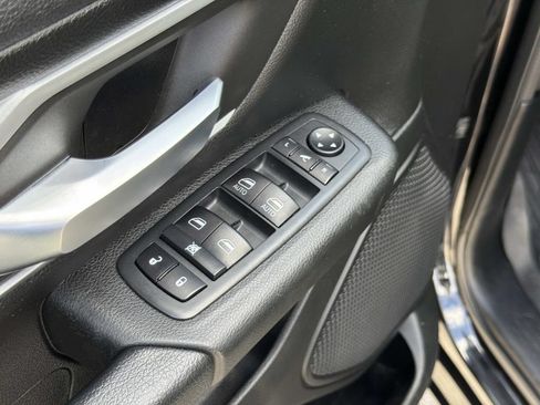 Used 2020 RAM 1500 Big Horn AWD/4WD image 19