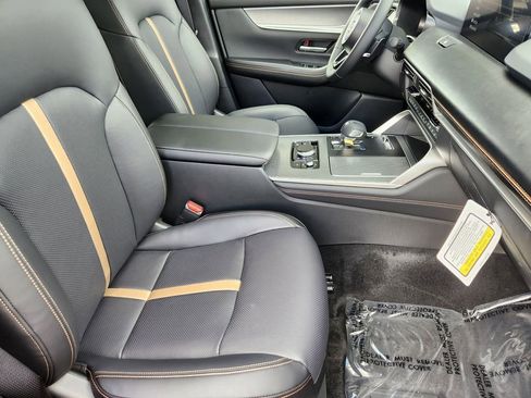 New 2025 MAZDA CX-90 Plug-In Hybrid w/ Premium Plus image 18