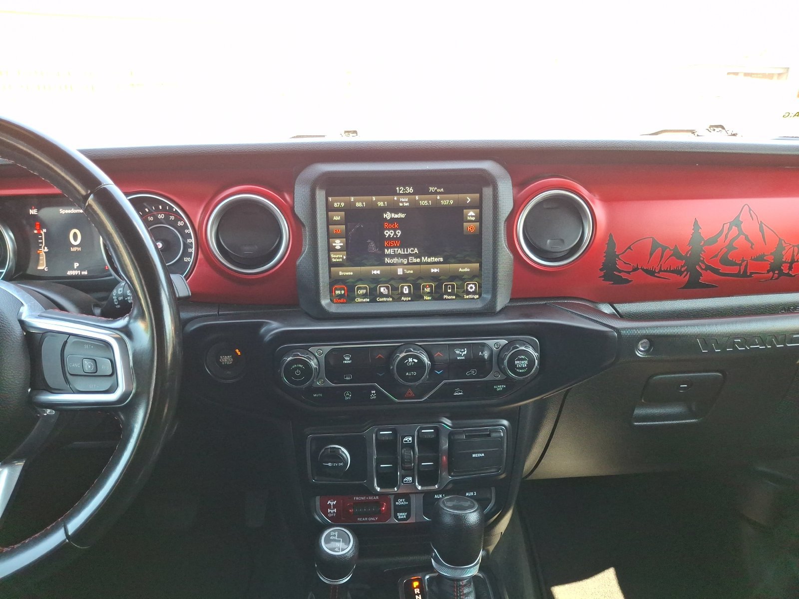 Used 2022 Jeep Wrangler Unlimited Rubicon AWD/4WD image 12