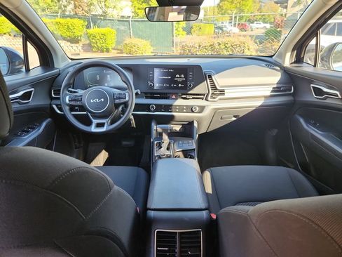 Used 2024 Kia Sportage LX AWD/4WD image 21