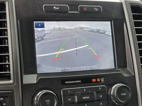 Used 2021 Ford F250 XL w/ STX Appearance Package AWD/4WD image 9