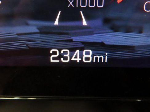 Used 2025 Chevrolet Suburban High Country image 12