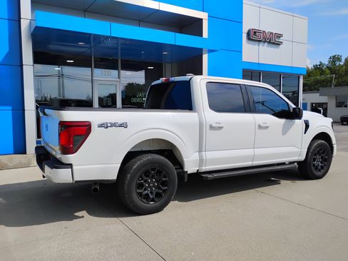 Used 2024 Ford F150 XLT w/ XLT Black Appearance Package AWD/4WD image 7