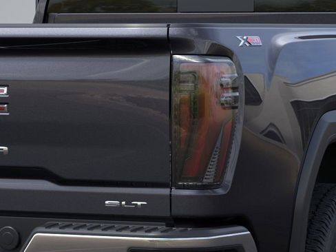 New 2026 GMC Sierra 2500 SLT w/ SLT Premium Package image 11