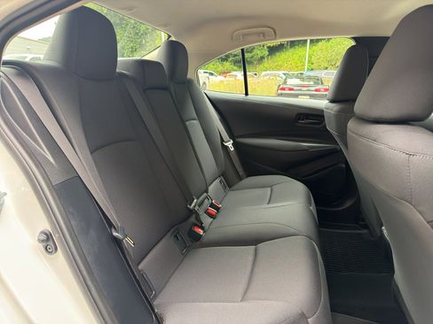 Used 2026 Toyota Corolla LE FWD image 18