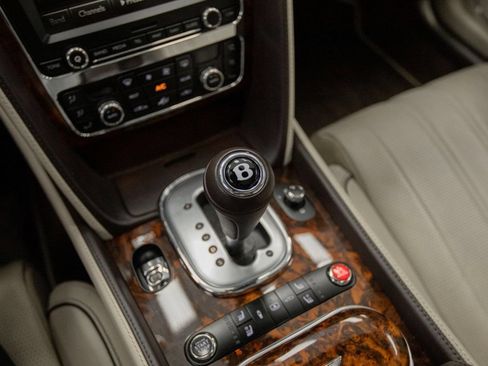 Used 2015 Bentley Flying Spur V8 AWD/4WD image 27