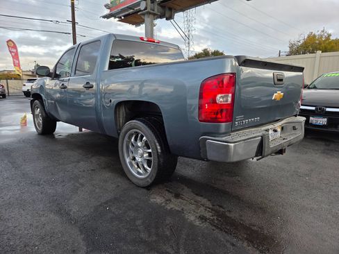 Used 2011 Chevrolet Silverado 1500 LS image 2