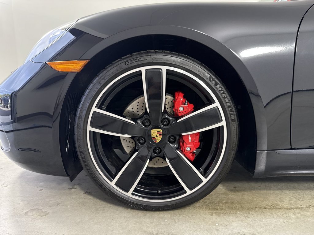 Certified 2025 Porsche 718 Boxster S RWD image 13