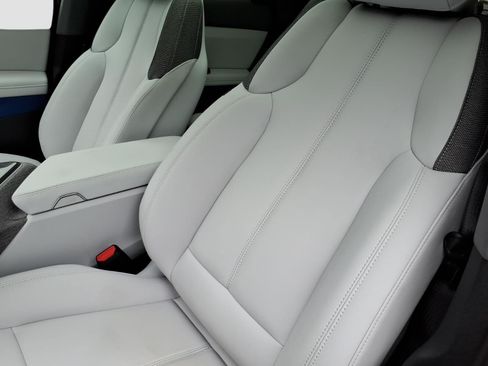 New 2027 Cadillac Optiq Luxury w/ LPO, Floor Liner Package AWD/4WD image 14