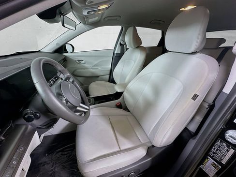 Used 2025 Hyundai Kona SEL image 15