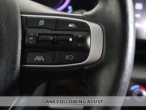 Used 2023 Kia Sportage EX AWD/4WD image 4