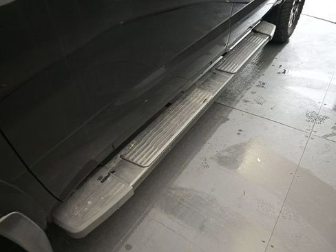 Used 2018 Nissan Titan PRO-4X w/ Pro-4x Convenience Package image 15