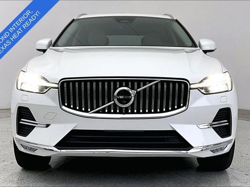 Certified 2023 Volvo XC60 B5 Plus w/ Climate Package AWD/4WD image 6