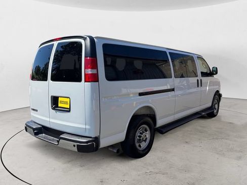 Used 2025 Chevrolet Express 3500 LT w/ LT Preferred Equipment Group RWD image 5