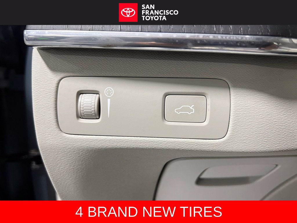 Used 2020 Volvo XC90 T6 Momentum w/ Protection Package Premier AWD/4WD image 36