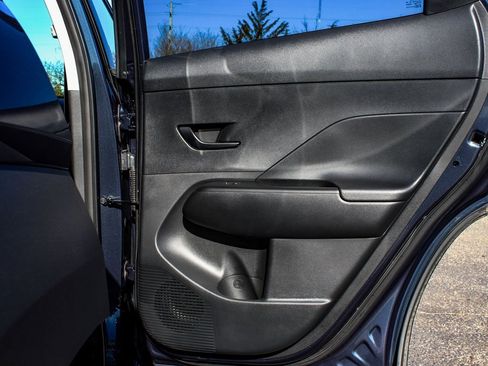 Used 2025 Hyundai Kona SEL image 12