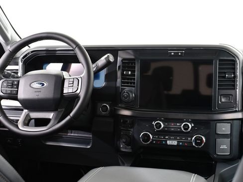 New 2026 Ford F350 Lariat w/ Black Appearance Package image 8