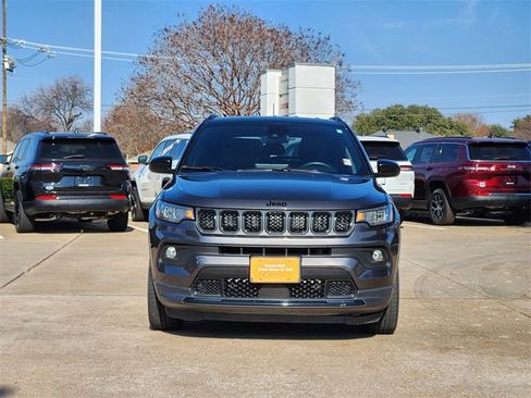 Certified 2023 Jeep Compass Altitude image 2