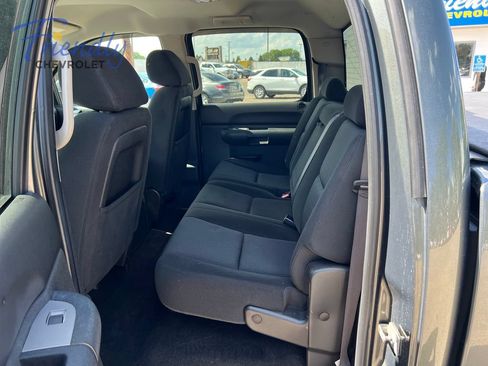 Used 2011 GMC Sierra 1500 SLE w/ Power Tech Package AWD/4WD image 17