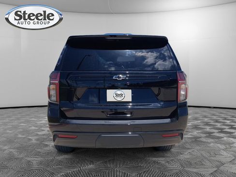 Used 2024 Chevrolet Suburban Z71 w/ Luxury Package AWD/4WD image 15