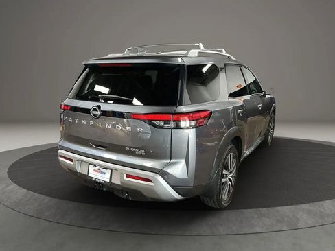 Used 2022 Nissan Pathfinder Platinum w/ Cargo Package image 5