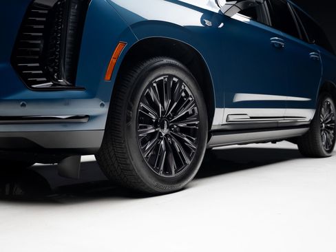 Used 2025 Cadillac Escalade Sport Platinum w/ LPO, ONYX Package RWD image 81