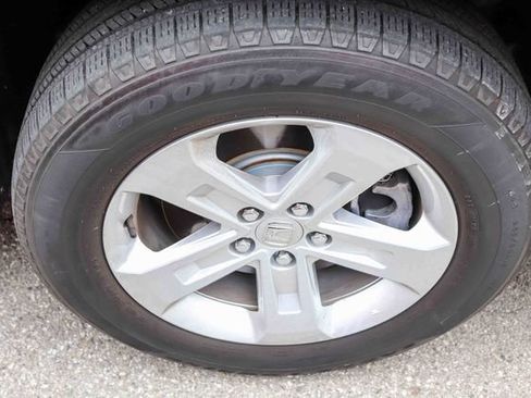 Used 2024 Honda Pilot LX image 7