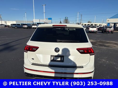 Used 2022 Volkswagen Tiguan SE R-Line image 6