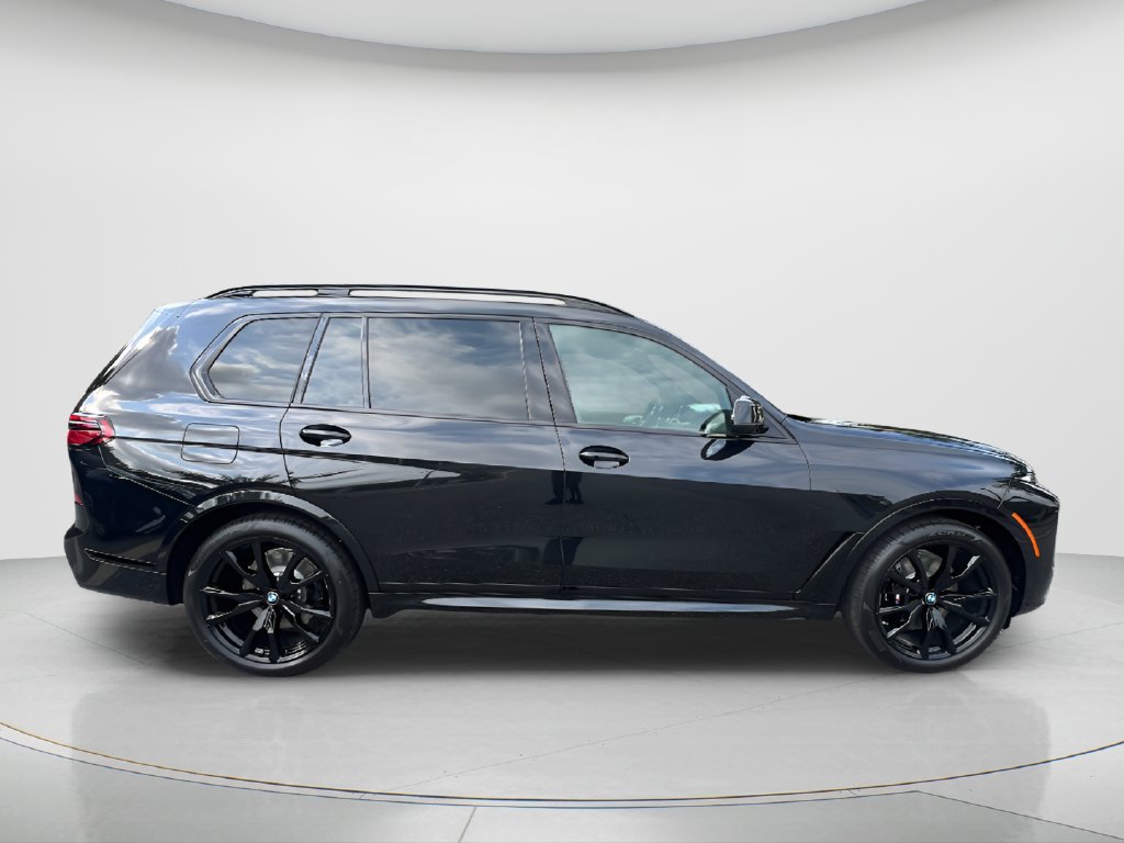 New 2027 BMW X7 xDrive40i w/ M Sport Package AWD/4WD image 4