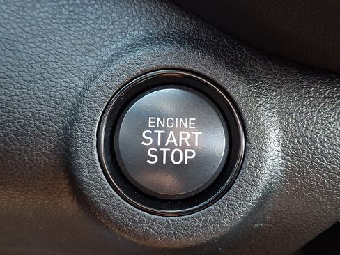 Certified 2024 Hyundai Venue SEL FWD image 23
