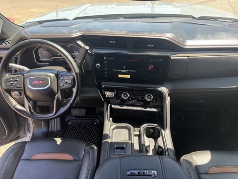 Used 2024 GMC Sierra 2500 AT4 w/ AT4 Preferred Package AWD/4WD image 24