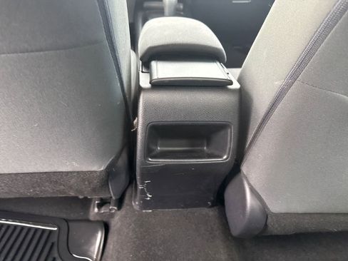 Used 2020 Toyota Corolla LE FWD image 36