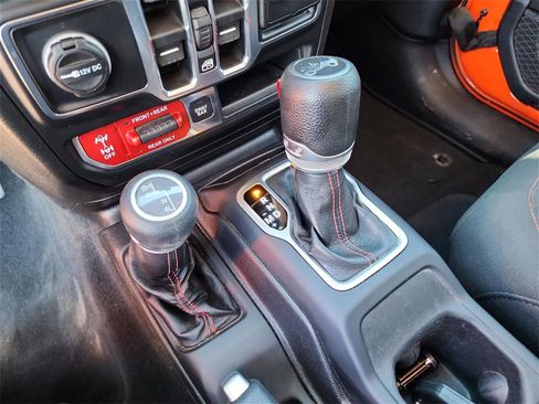 Used 2018 Jeep Wrangler Unlimited Rubicon image 23