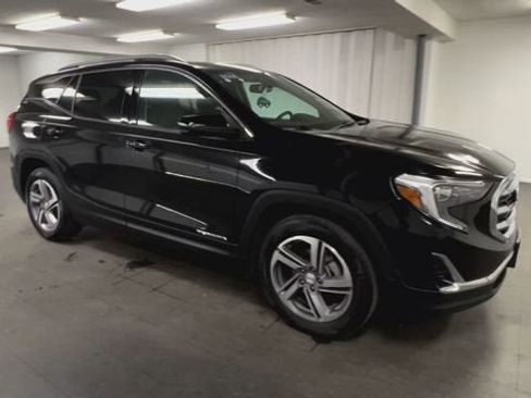 Certified 2018 GMC Terrain SLT w/ Preferred Package image 2
