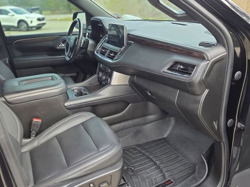 Used 2023 Chevrolet Suburban LT image 15