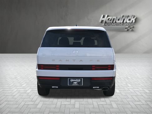 Used 2024 Hyundai Santa Fe SE image 9