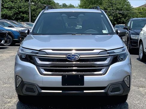 Certified 2025 Subaru Forester Limited AWD/4WD image 3
