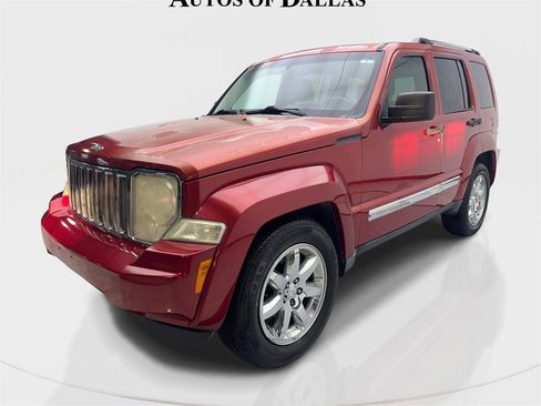 Used 2010 Jeep Liberty Limited w/ Tire & Wheel Group image 2