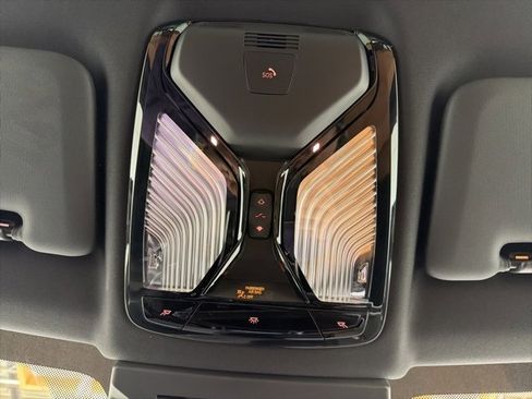 Used 2026 BMW X5 xDrive40i w/ Climate Comfort Package image 28