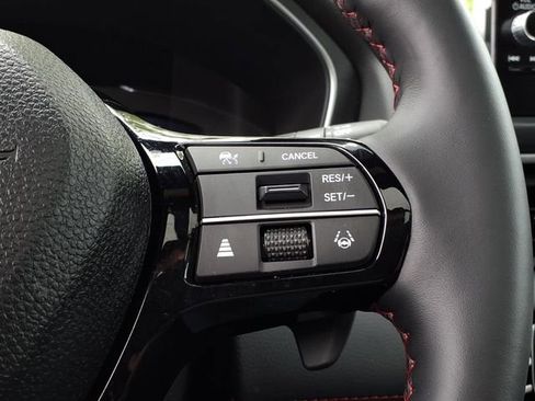 Certified 2025 Honda Pilot Black Edition image 23