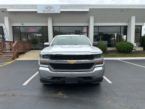 Used 2019 Chevrolet Silverado 1500 LT image 2