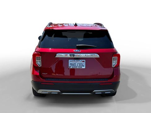 Certified 2023 Ford Explorer XLT w/ Equipment Group 202A RWD image 4