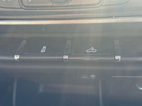 Used 2019 Chevrolet Silverado 1500 LT w/ All Star Edition image 23